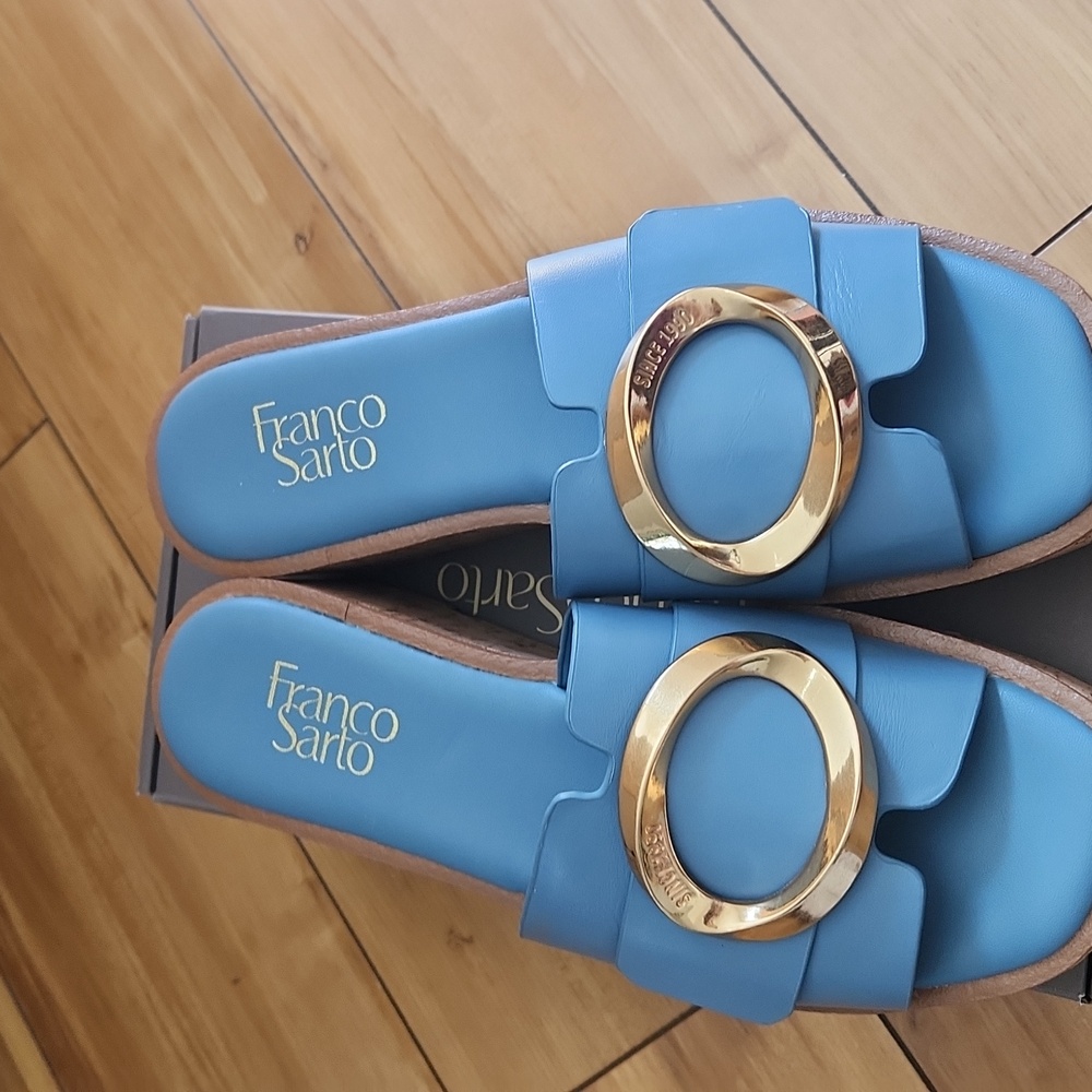 Sandal